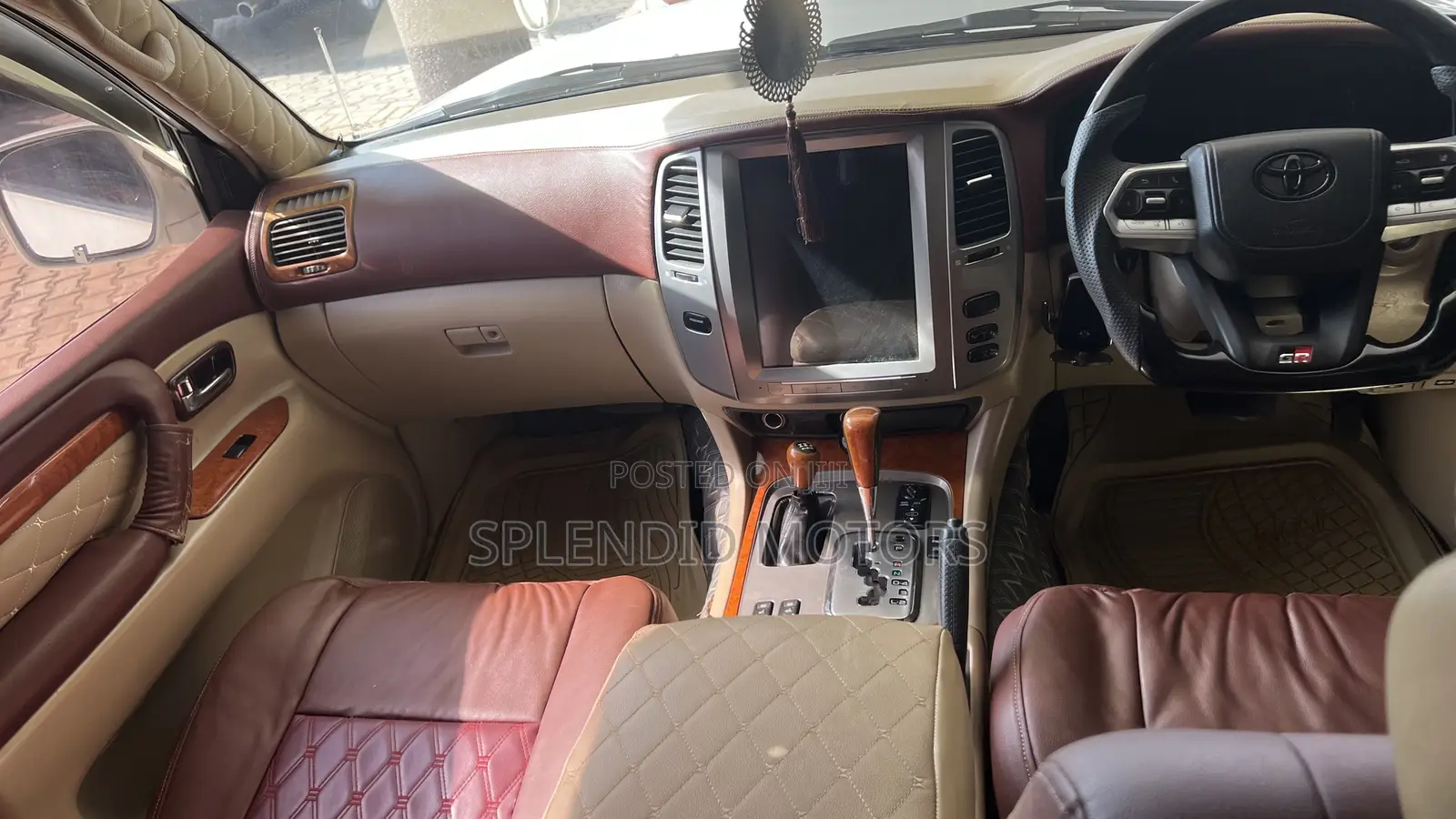 Toyota Land Cruiser Cygnus 4.7 2006 White