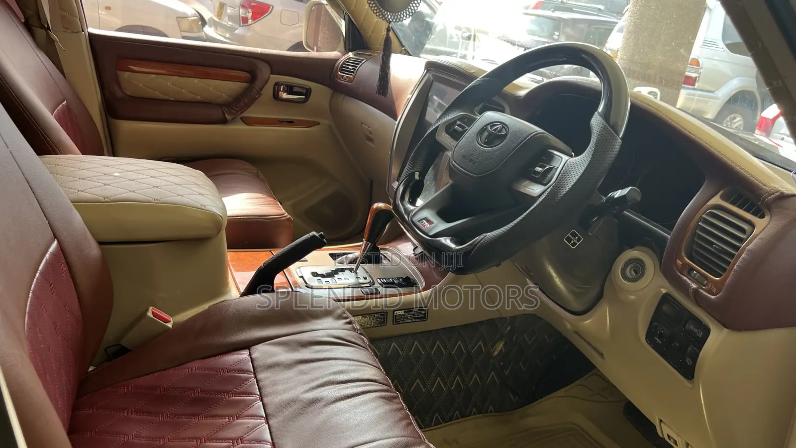 Toyota Land Cruiser Cygnus 4.7 2006 White