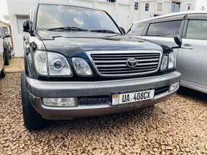 Toyota Land Cruiser Cygnus 4.7 2000