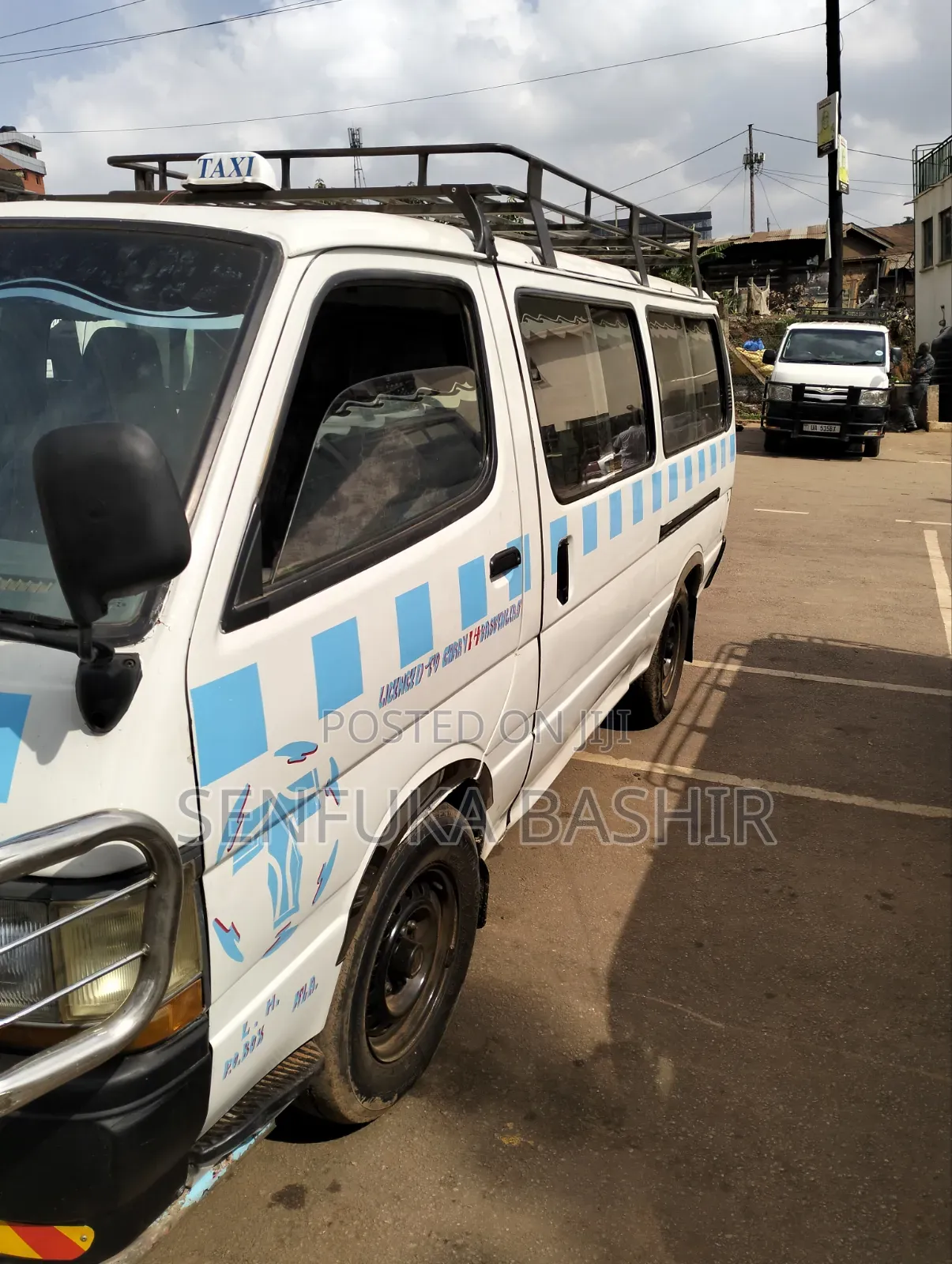 Toyota HiAce 2003 White