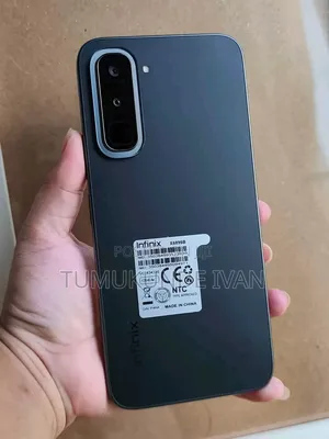 New Infinix Hot 70 128 GB Black