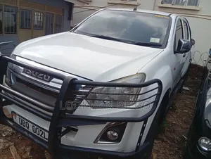 Isuzu D-MAX 2011 White