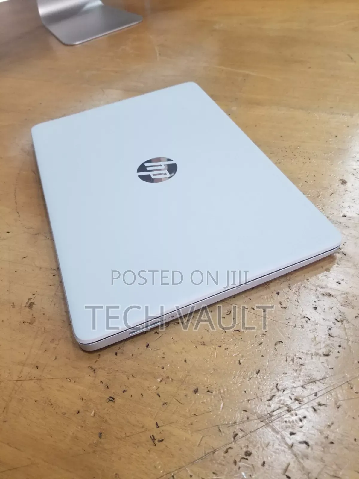 New Laptop HP 14-dq1088wm 8GB Intel Core i5 SSD 256GB