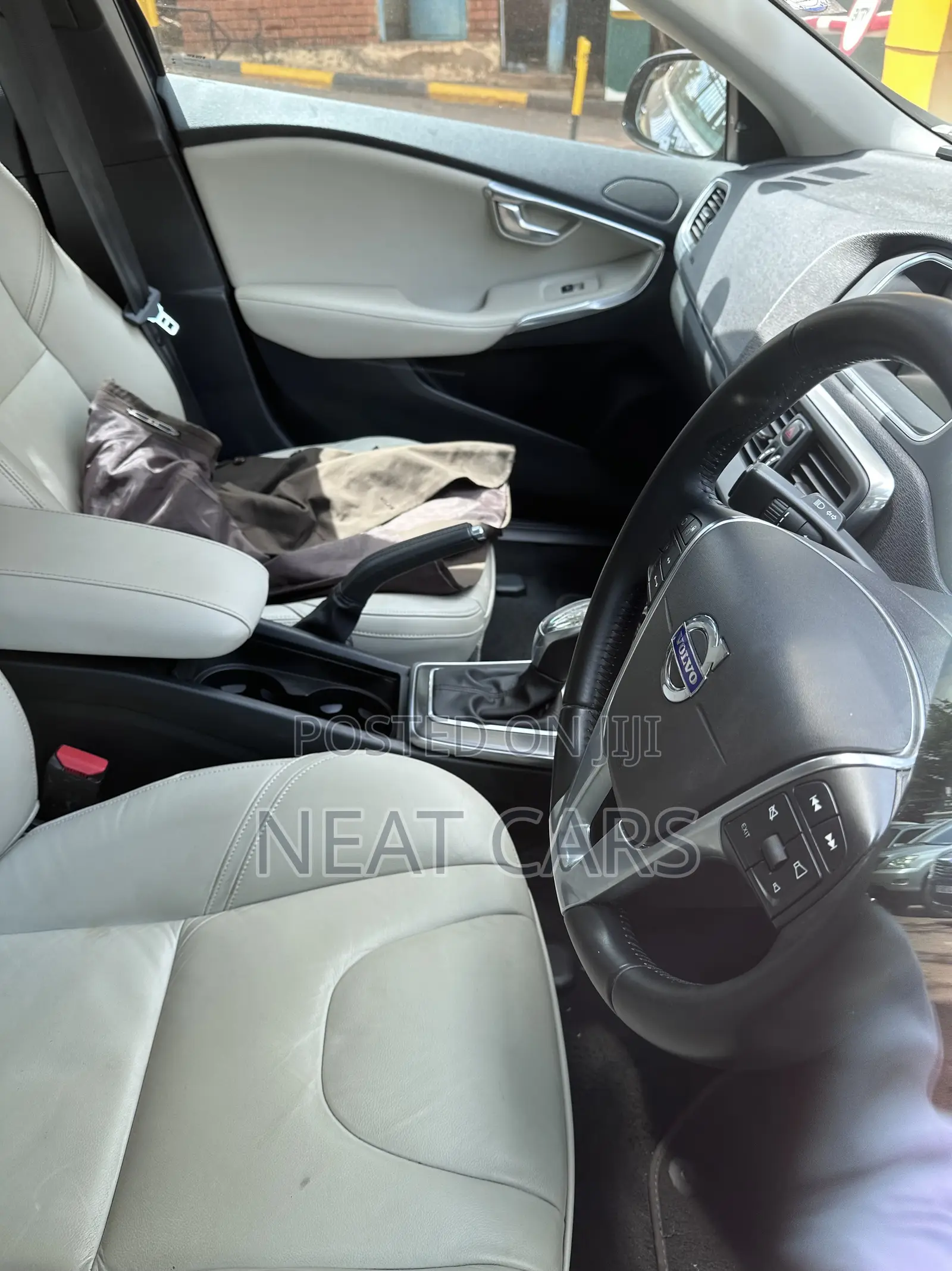 Volvo V40 2016 Blue