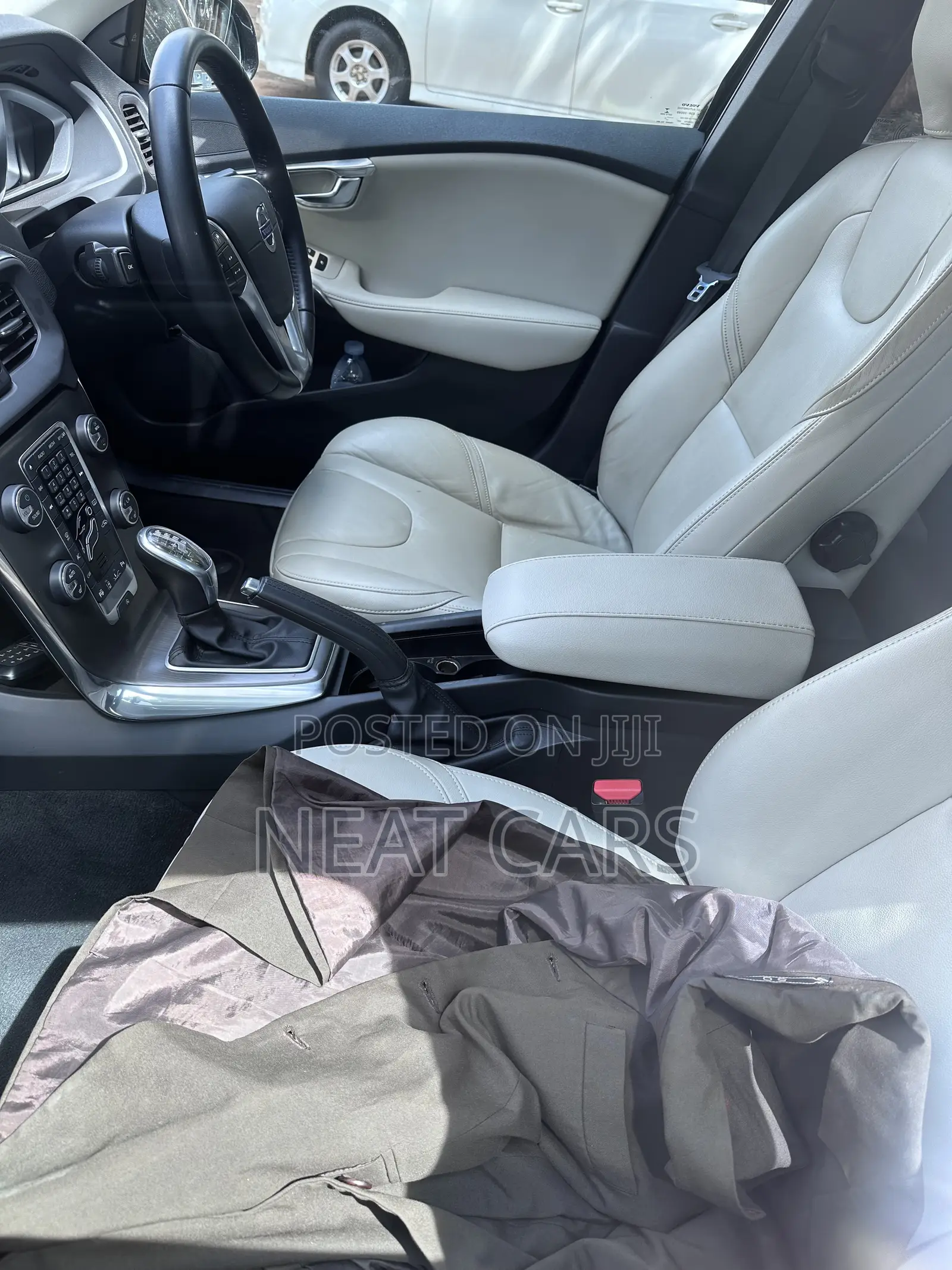 Volvo V40 2016 Blue