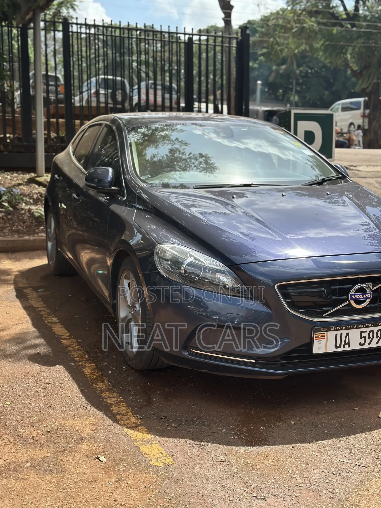 Volvo V40 2016 Blue