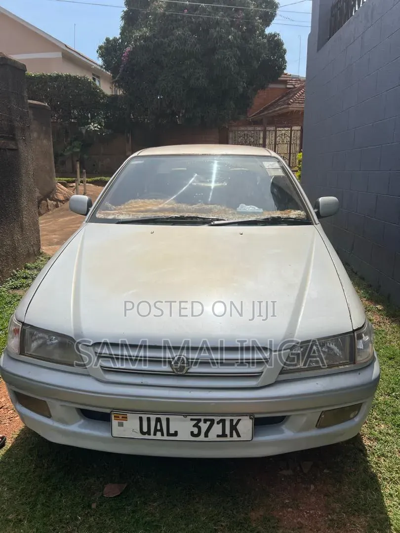 Toyota Premio 2002 Silver