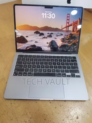 New Laptop Apple MacBook Air 2024 M3 8GB Apple M3 SSD 256GB