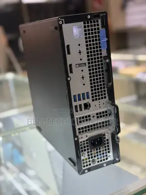 Desktop Computer Dell Wyse 5000 8GB Intel Core i5 SSD 256GB