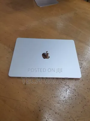 New Laptop Apple MacBook Air 2022 M2 8GB Apple M2 SSD 256GB
