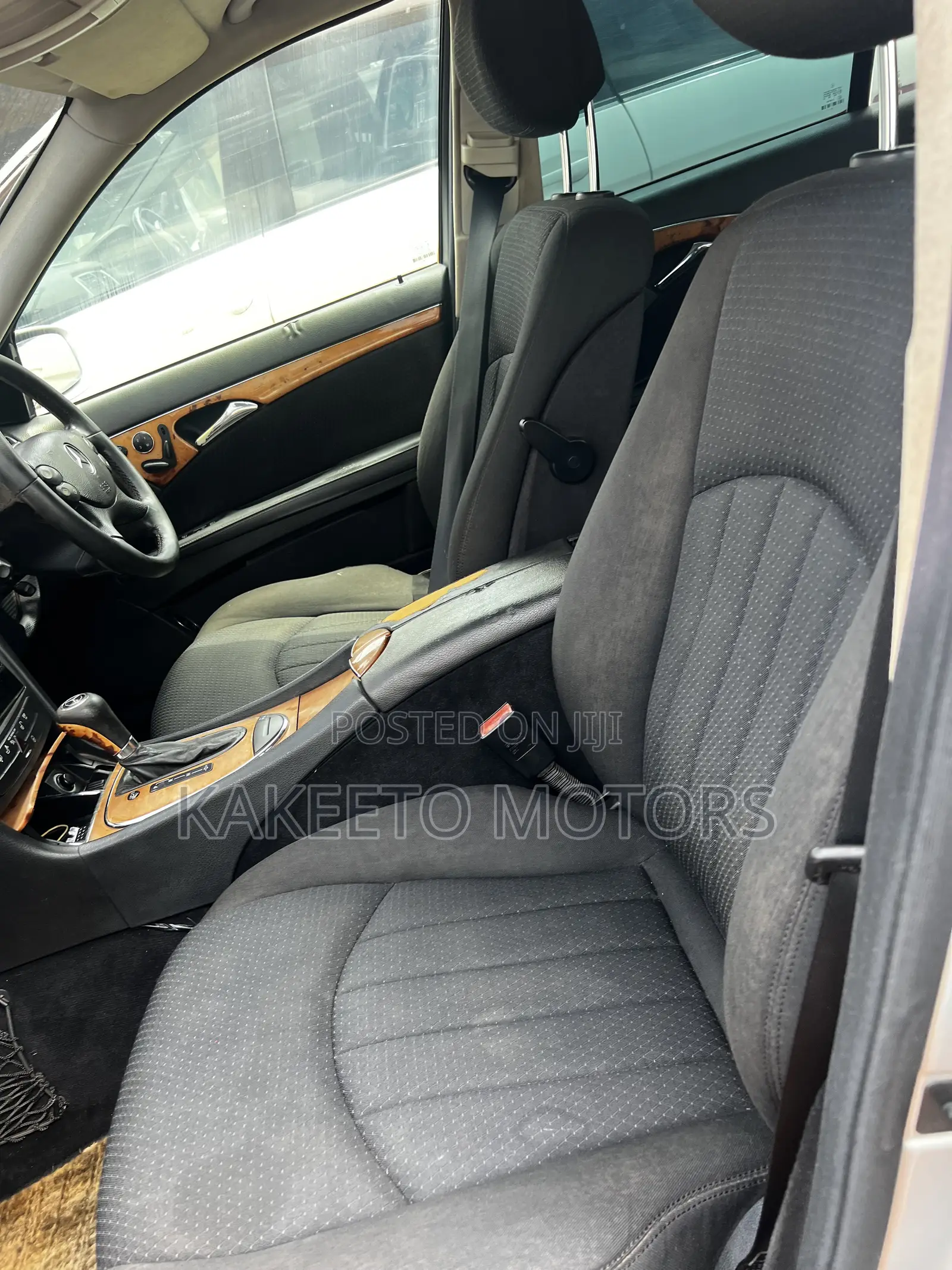 Mercedes-Benz E300 2008 Silver