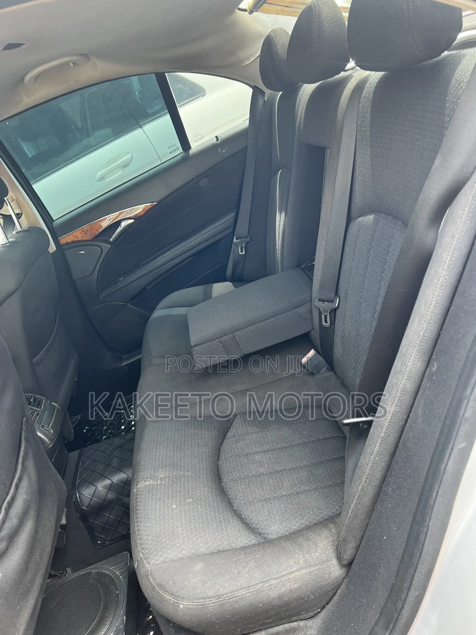 Mercedes-Benz E300 2008 Silver