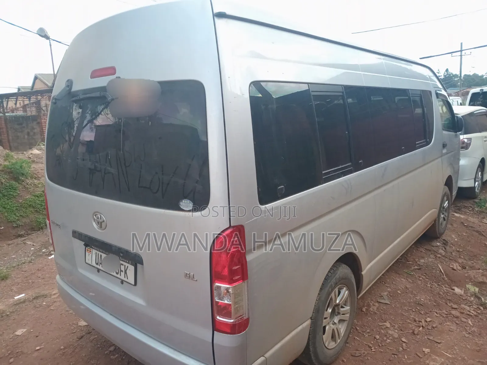 Toyota HiAce 2011 Silver