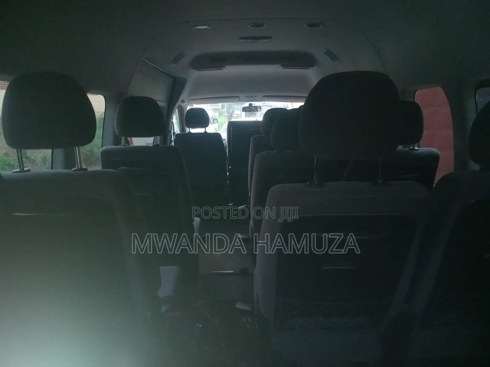 Toyota HiAce 2011 Silver