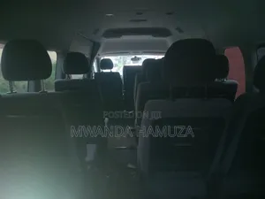 Toyota HiAce 2011 Silver