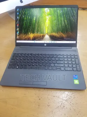 New Laptop HP 15-dw0037wm 8GB Intel Core i5 SSD 256GB