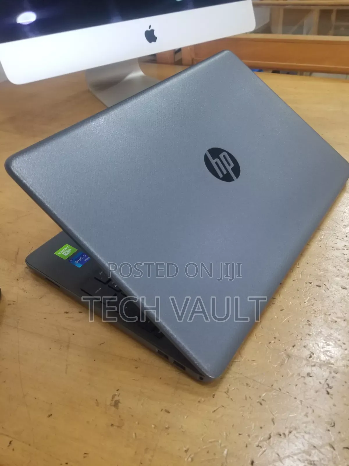 New Laptop HP 15-dw0037wm 8GB Intel Core i5 SSD 256GB