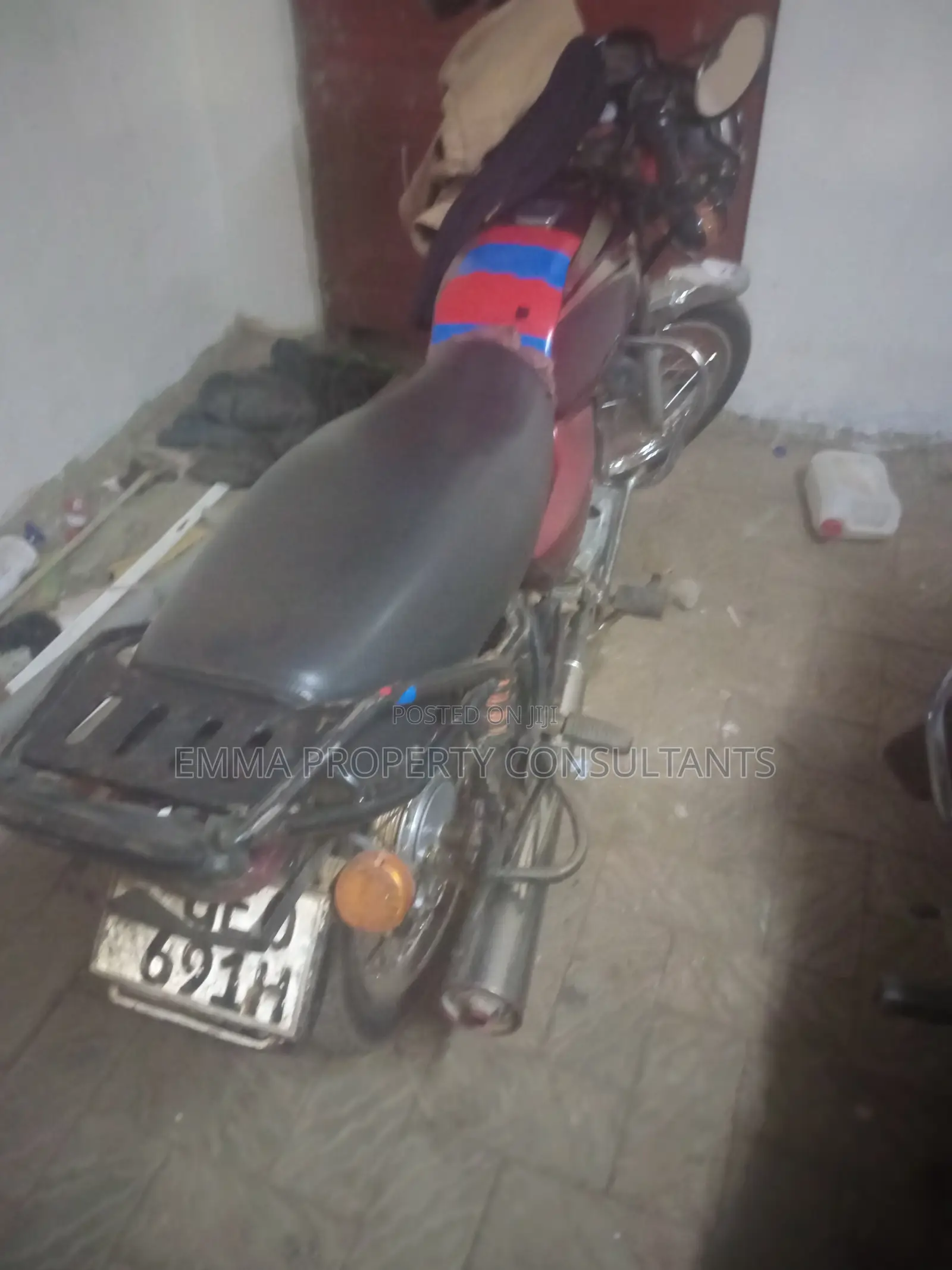 Bajaj Boxer 100 2020 Red