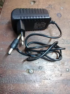 AC/DC Power Adaptor-12 Volts 2A