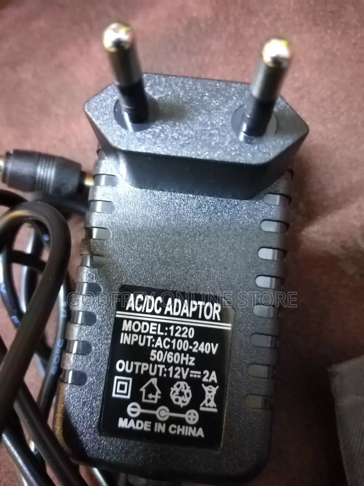 AC/DC Power Adaptor-12 Volts 2A