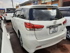 Toyota Wish 2012 White