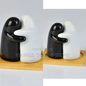 Hugging Spice Shakers