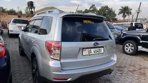 Subaru Forester 2010 Silver