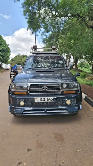 Toyota Land Cruiser 2000 Green