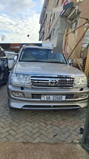 Toyota Land Cruiser 2002 Silver