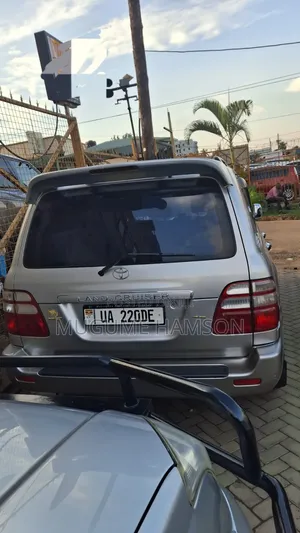 Toyota Land Cruiser 2002 Silver
