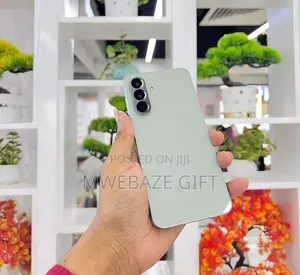 New Samsung Galaxy A56 256 GB Green