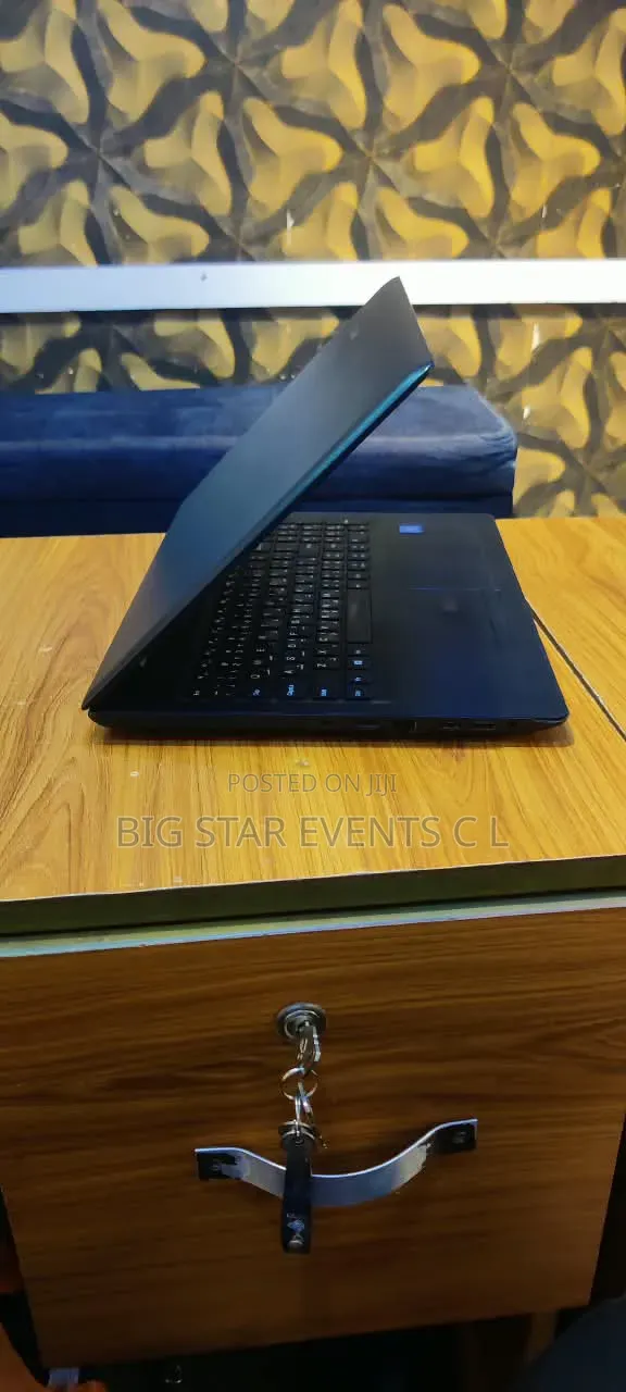 Laptop Lenovo 4GB Intel Core i5 HDD+SSD 500GB