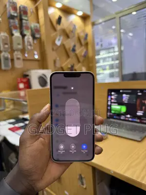 Apple iPhone 13 128 GB Pink