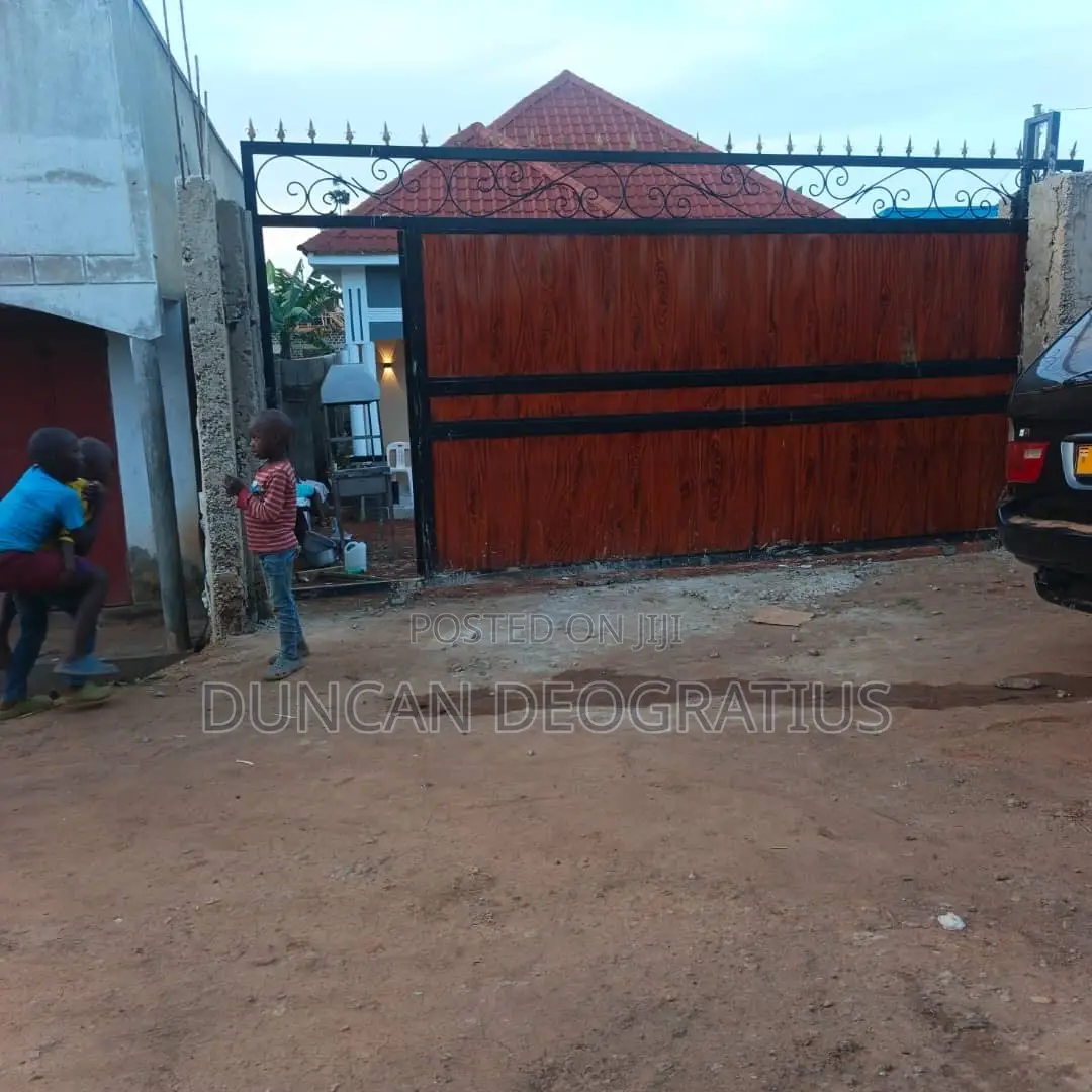 Furnished 3bdrm House in House For Sale, Goma for sale