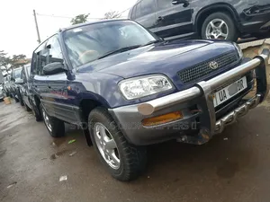 Toyota RAV4 Base 4x4 1999 Blue