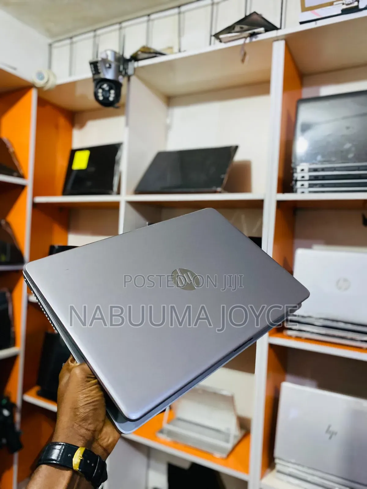 New Laptop HP 250 G8 8GB Intel Core i7 SSD 256GB