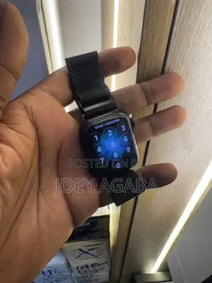 Apple Watch Series SE