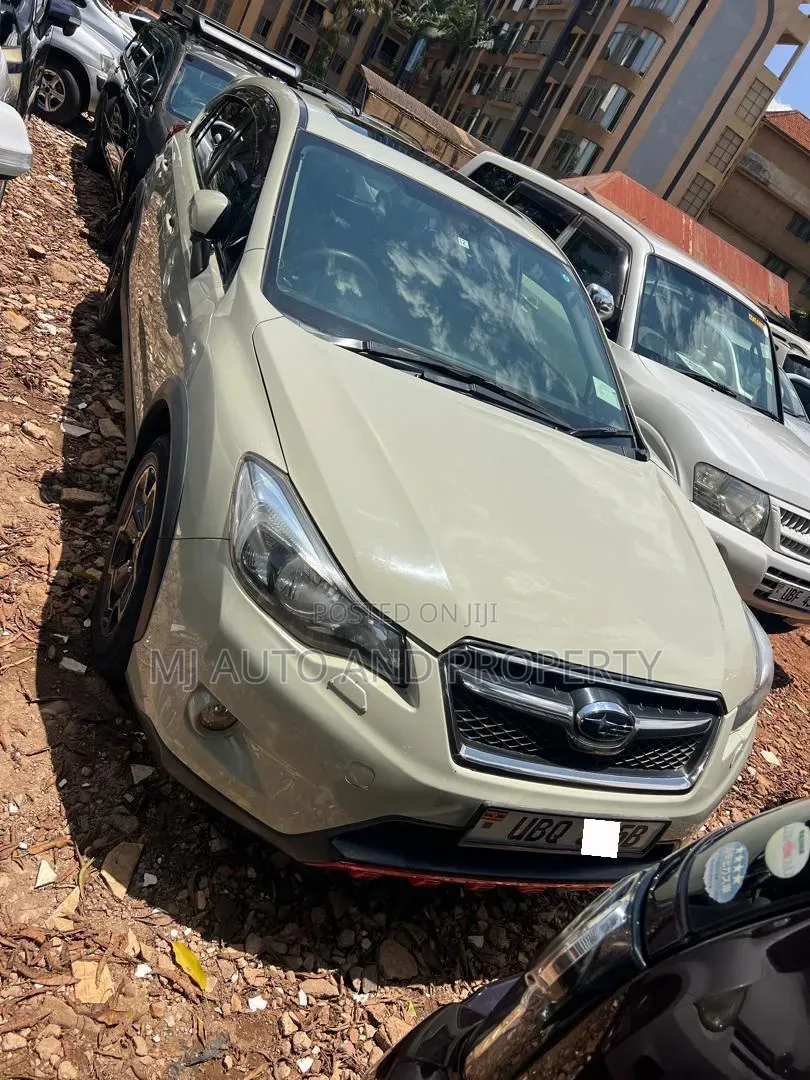 Subaru XV 2013 Green