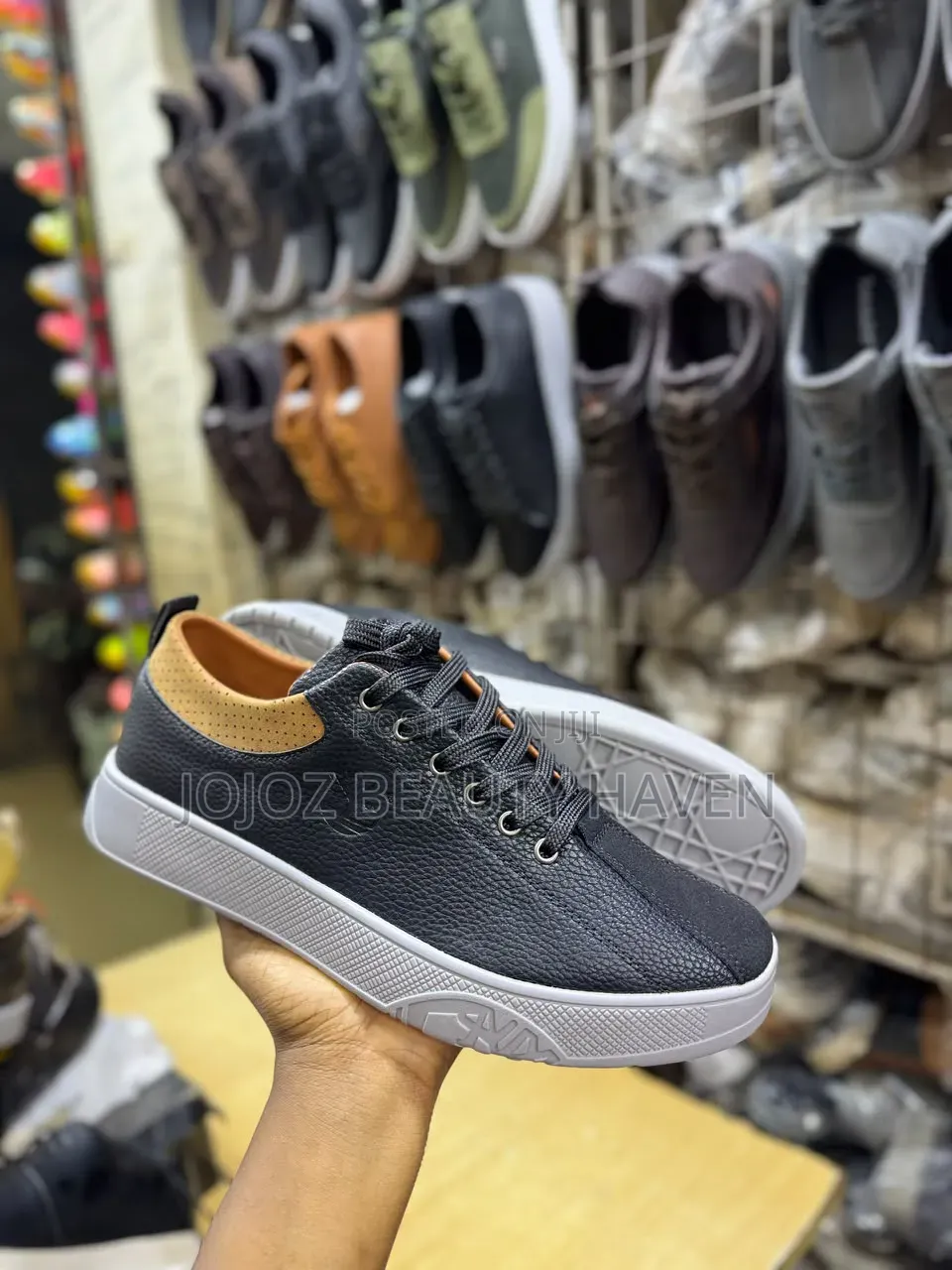 Timberland Low-Top Smart Casual Leather Sneakers
