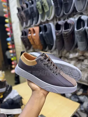 Timberland Low-Top Smart Casual Leather Sneakers