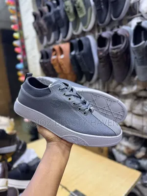 Timberland Low-Top Smart Casual Leather Sneakers