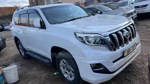 Toyota Land Cruiser Prado 2015 White