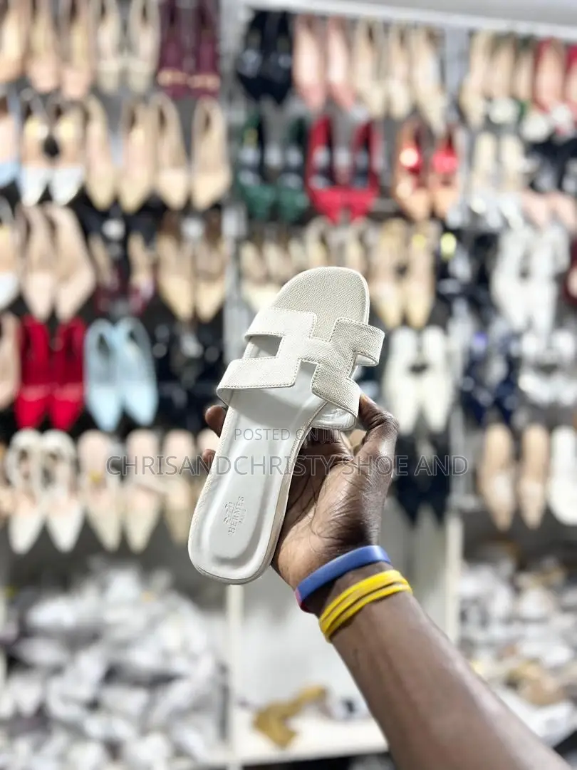 Classy Hermes H-Slippers for Ladies in All Colors
