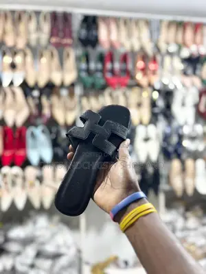 Classy Hermes H-Slippers for Ladies in All Colors