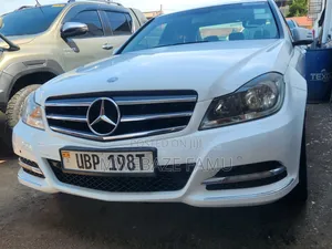 Mercedes-Benz C200 2010 White