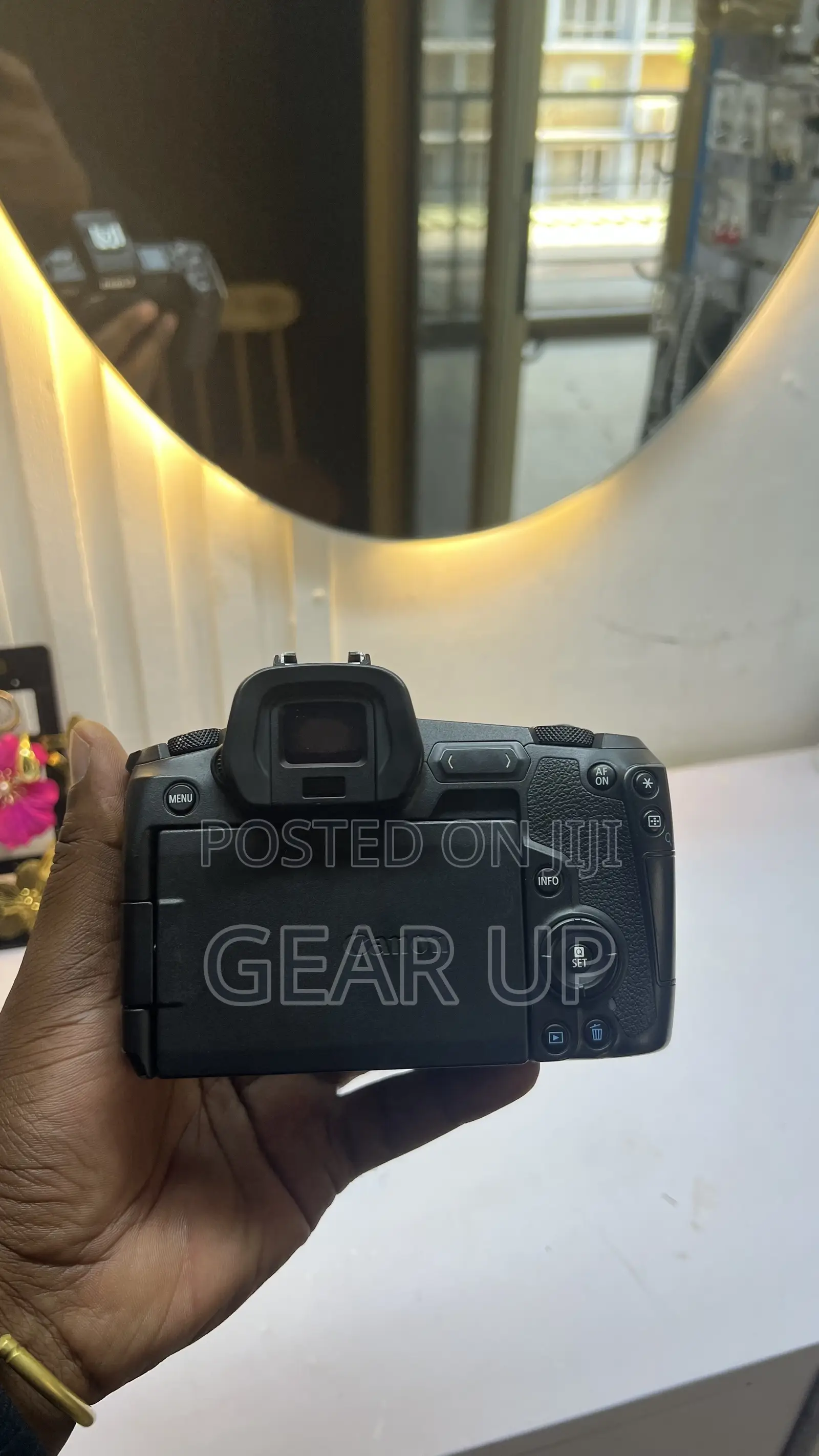 Canon Eos R