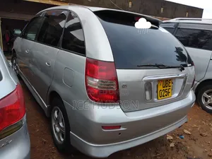 Toyota Nadia 2003 Gray
