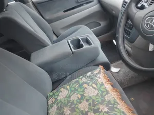 Toyota Nadia 2003 Gray