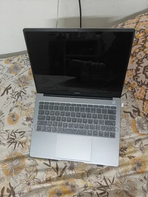 New Laptop 8GB Intel Core i3 SSD 256GB