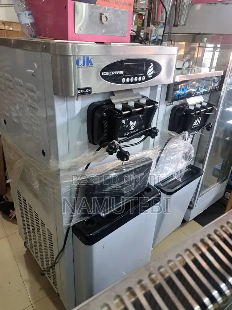CJK Commercial 3-Flavor Ice Cream Machine